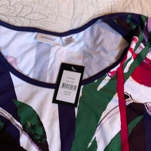 Stunning Womens print top!!!